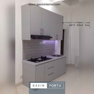 Desain lemari  dapur kecil  minimalis warna grey di Karawaci 